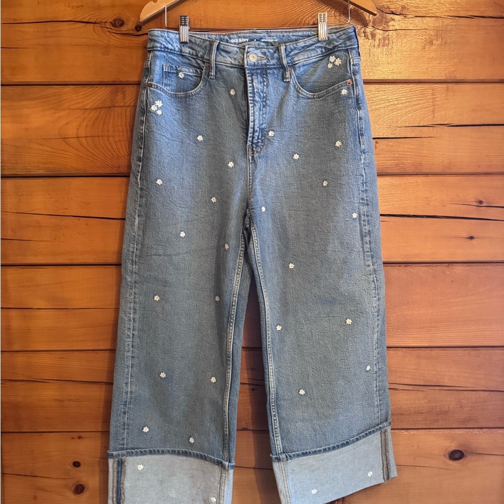Old Navy Light Blue High-Rise Daisy Embroidered Jeans